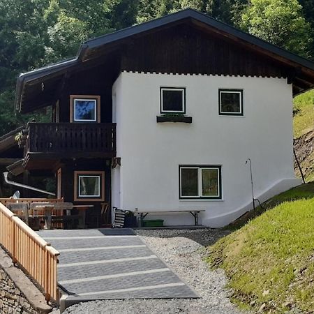 Grades Wunderschones Ferienhaus In Feistritz Mit Terrasseヴィラ エクステリア 写真